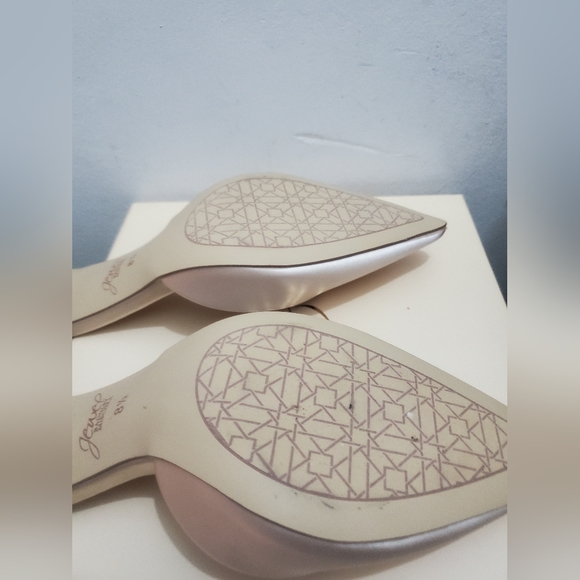 Jewel Badgley Mischka Women's Jaycee Evening Pump Women's Shoes - Picture 4 of 7